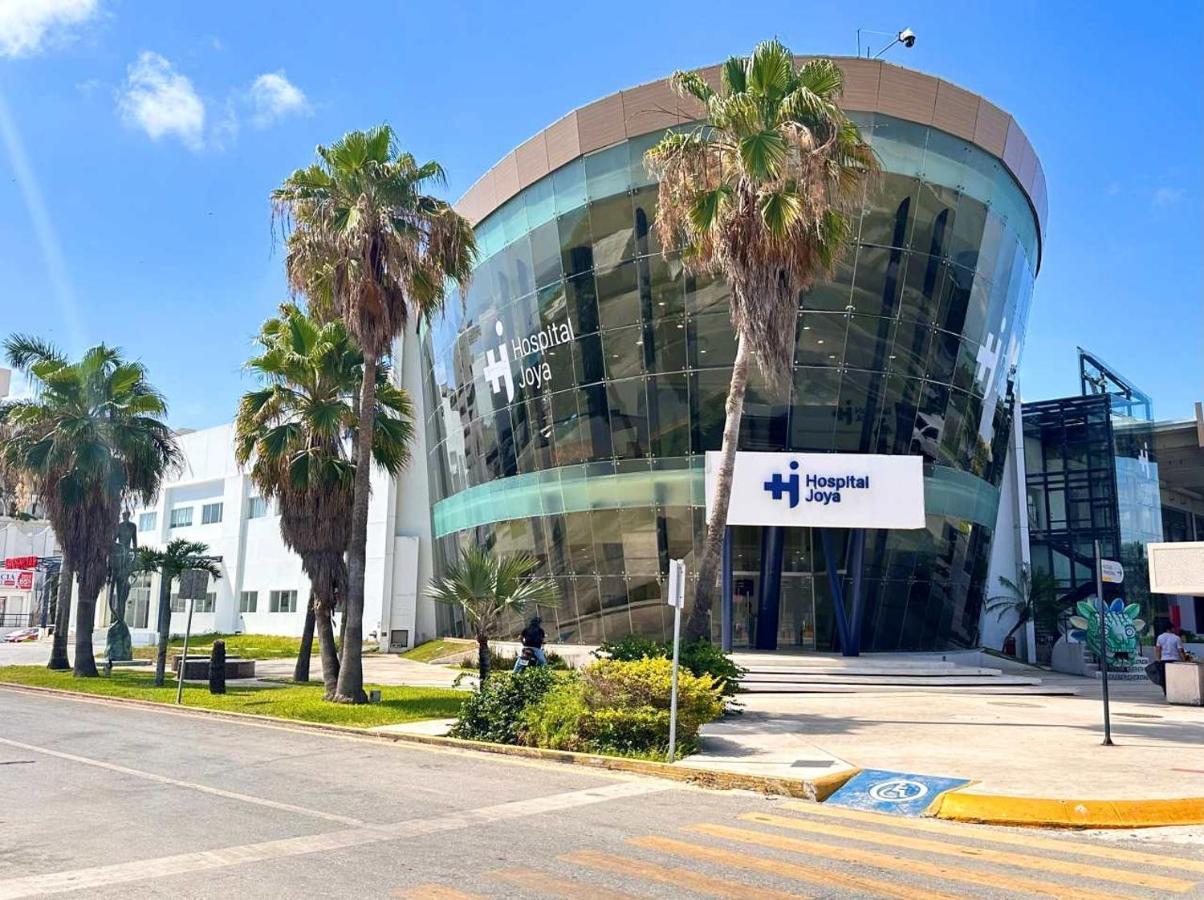 Villa Aurora Beautiful Beachfront Apartment Cancun Exterior photo
